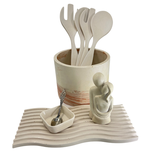 Large Pot Plant Holder, Oblong Rainbow Tray, Couple Figure & Small Square dish